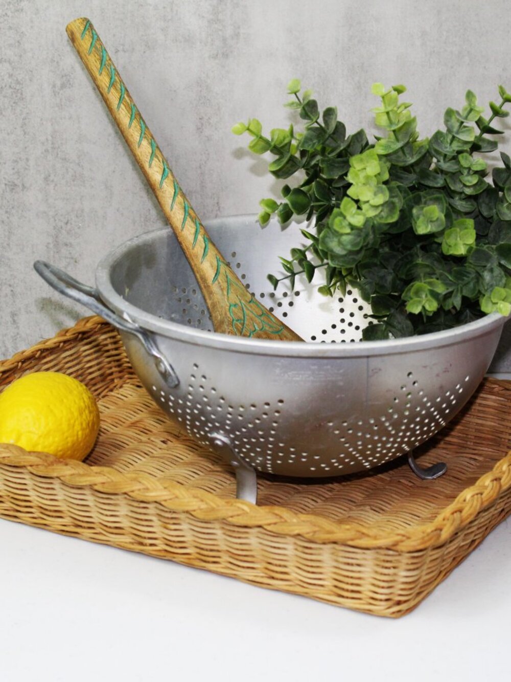 Vintage MIRRO Aluminum Seven Star Holes Colander Strainer 9" with Three Feet